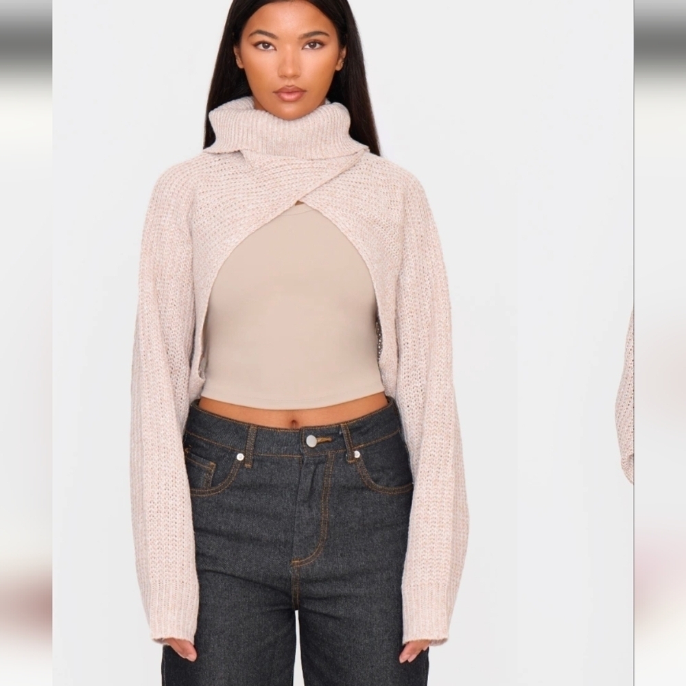 NWT PrettyLittleThing Beige Extreme Cropped Knit Sweater